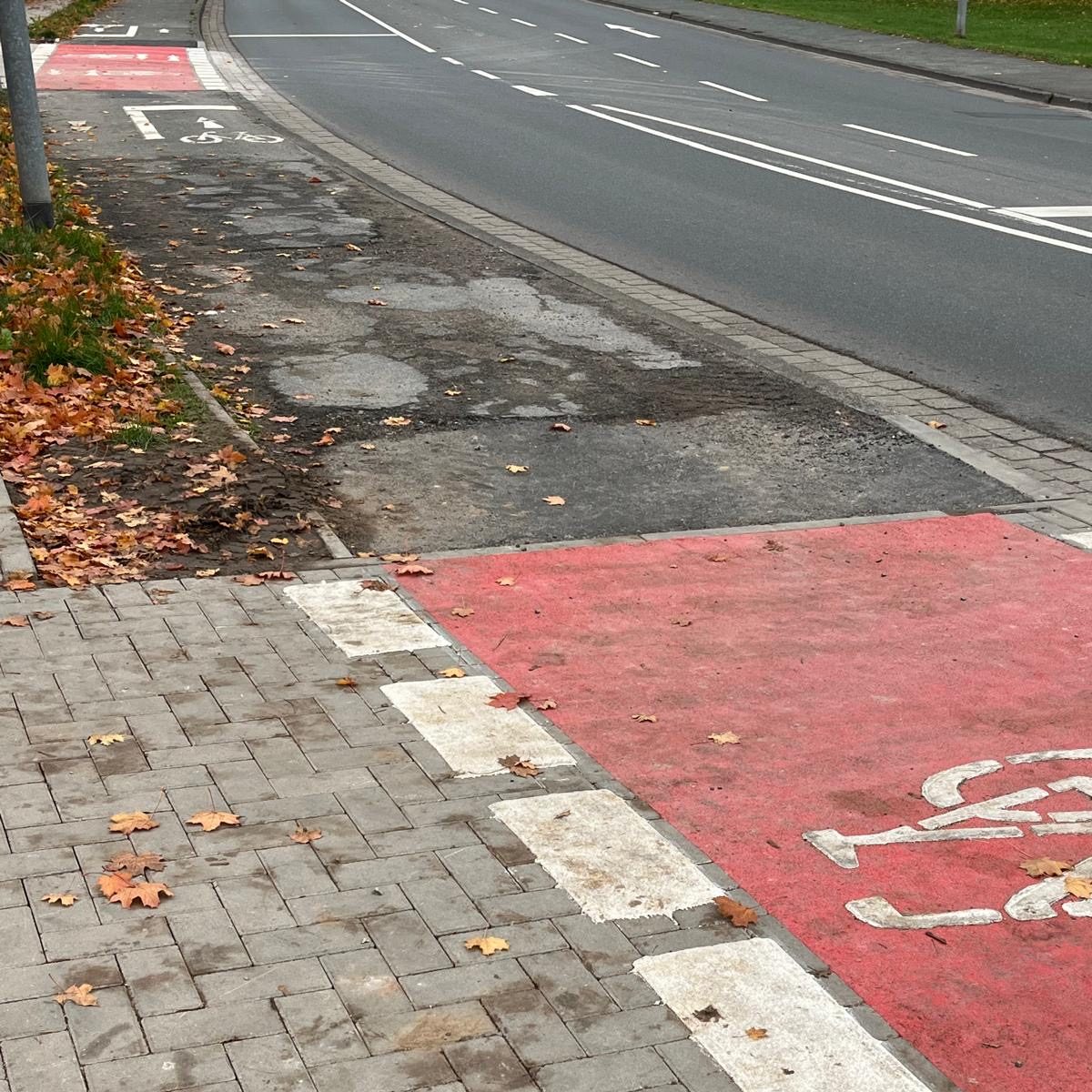 ©Bad Pyrmont Intakt Kaputter Fahrradweg in Bad Pyrmont